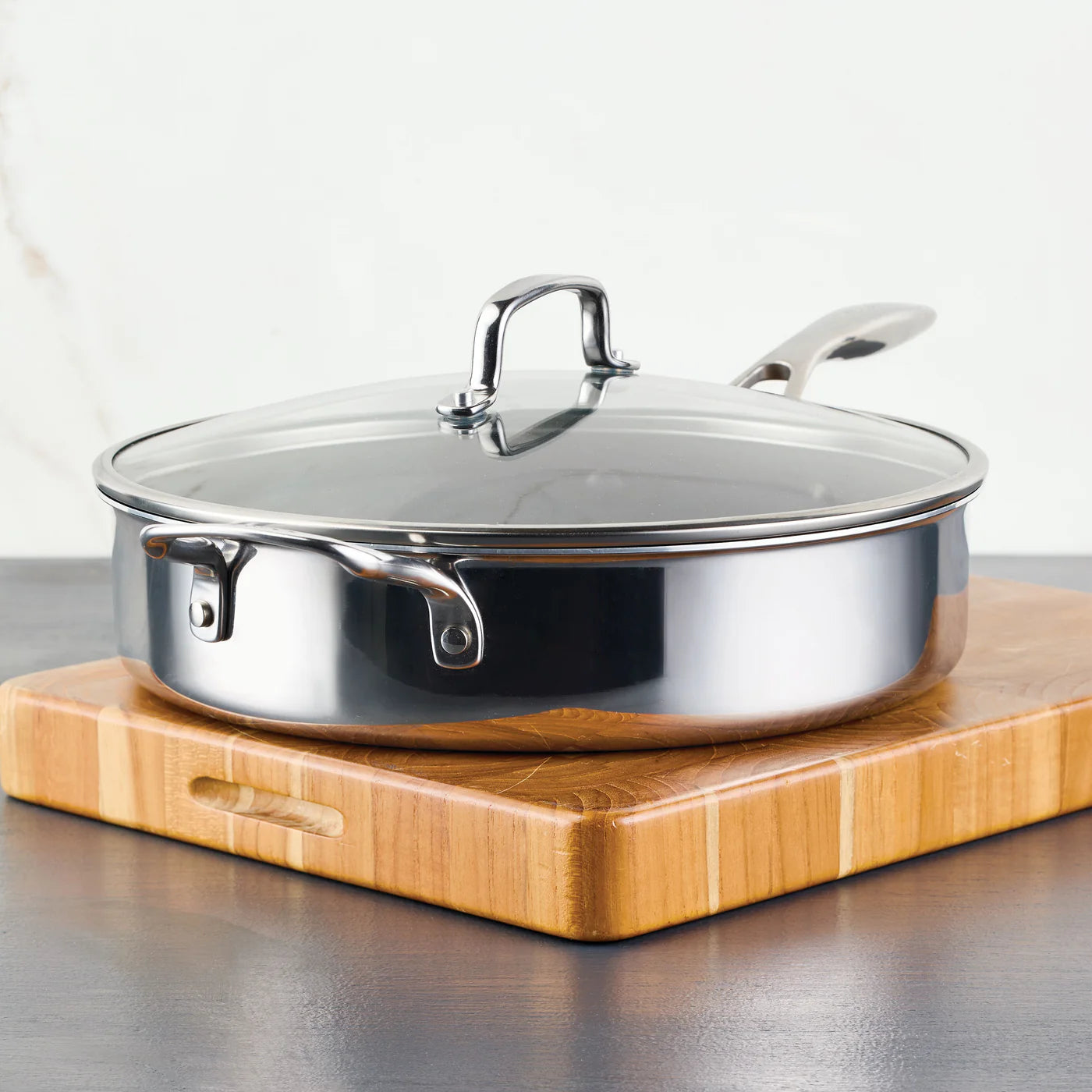 Circulon Clad Series Covered Sauté Pan with Helper Handle – 30cm 4.7L - Mustard
