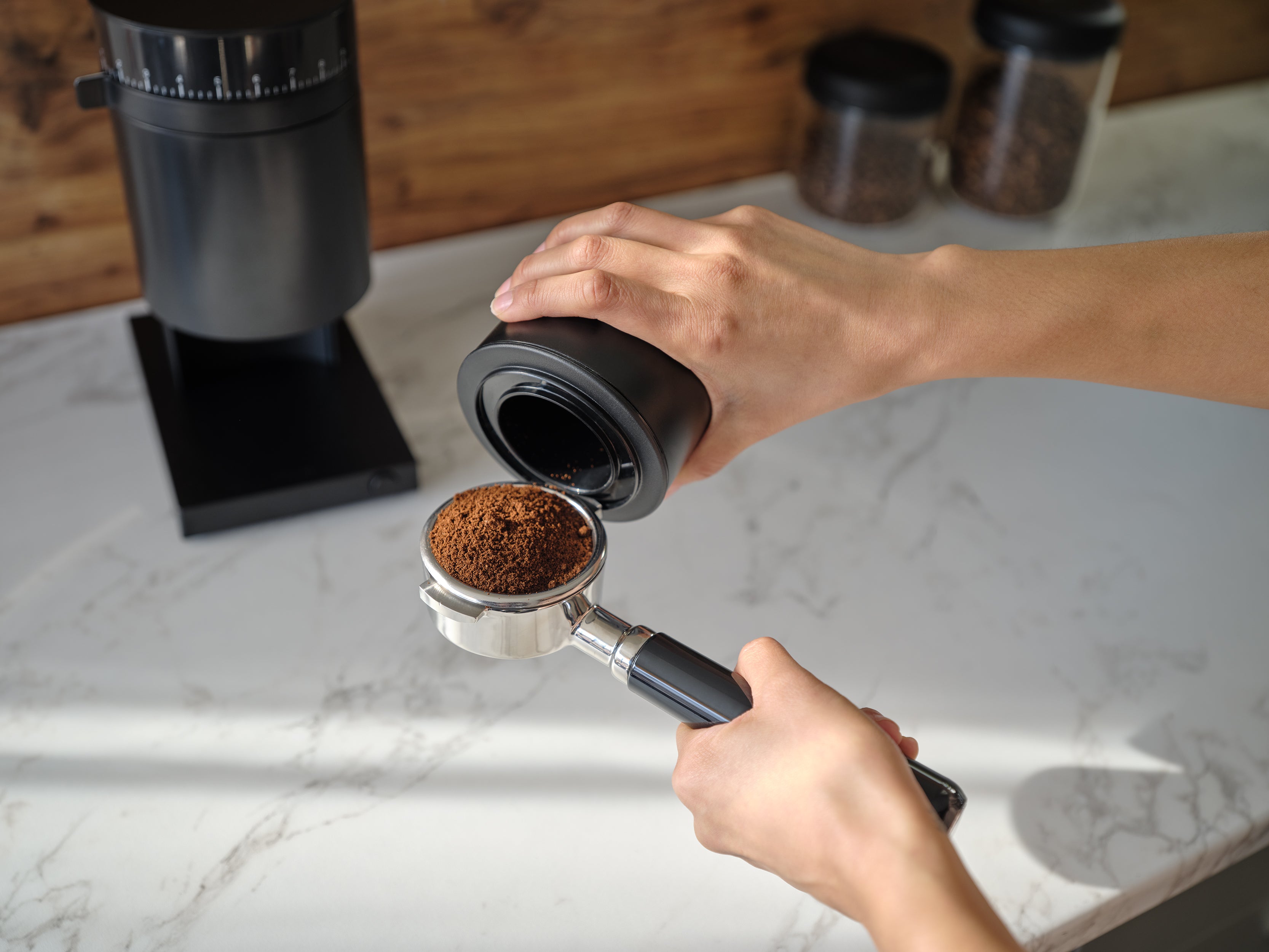 Fellow Opus Conical Burr Grinder 220v - Mustard