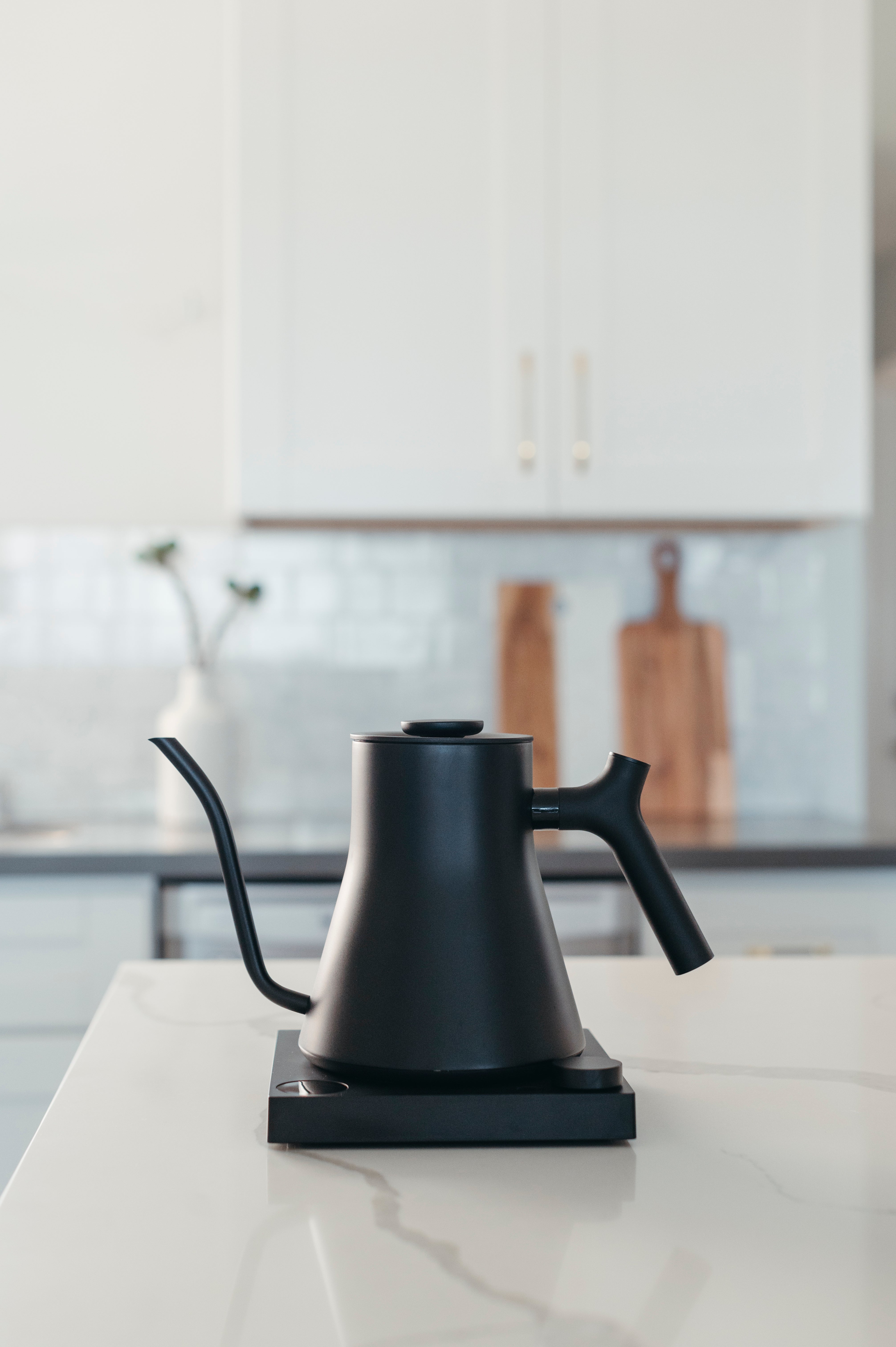Fellow Stagg EKG PRO Electric Kettle - Matte Black - Mustard