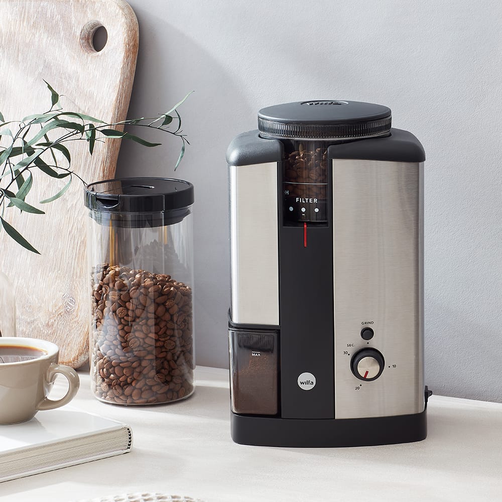 Wilfa Performance Thermo Coffee Maker and Svart Coffee Grinder (Silver) Bundle - Mustard